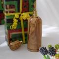 Eau de Toilette à la MURE et son Vaporisateur Rond en bois d'Olivier Rechargeable. 50 ml